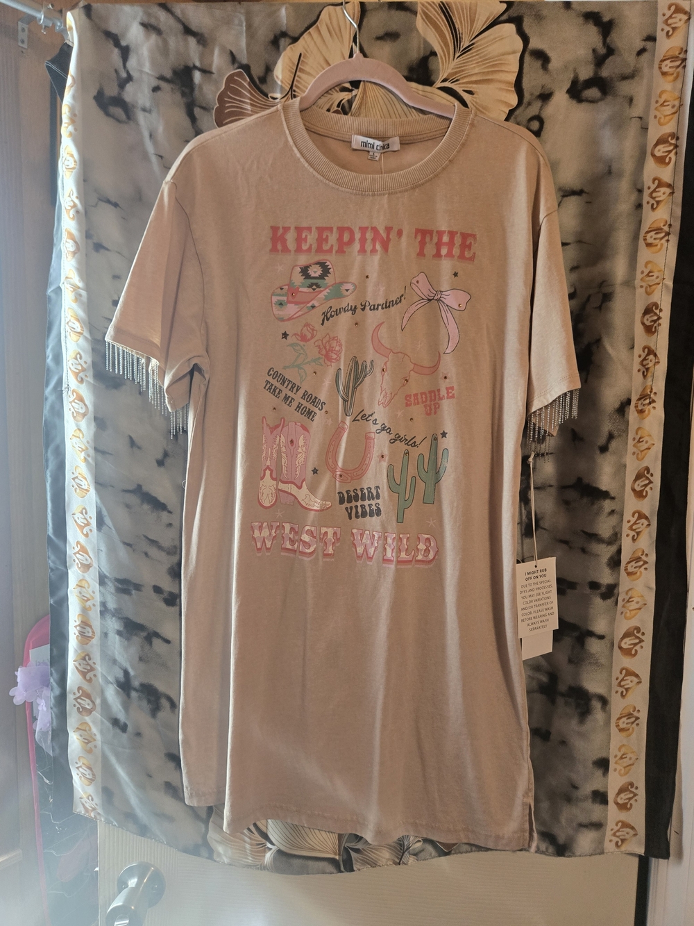 Keepin' The West Wild Graphic Tee - Pink Desert Vibes